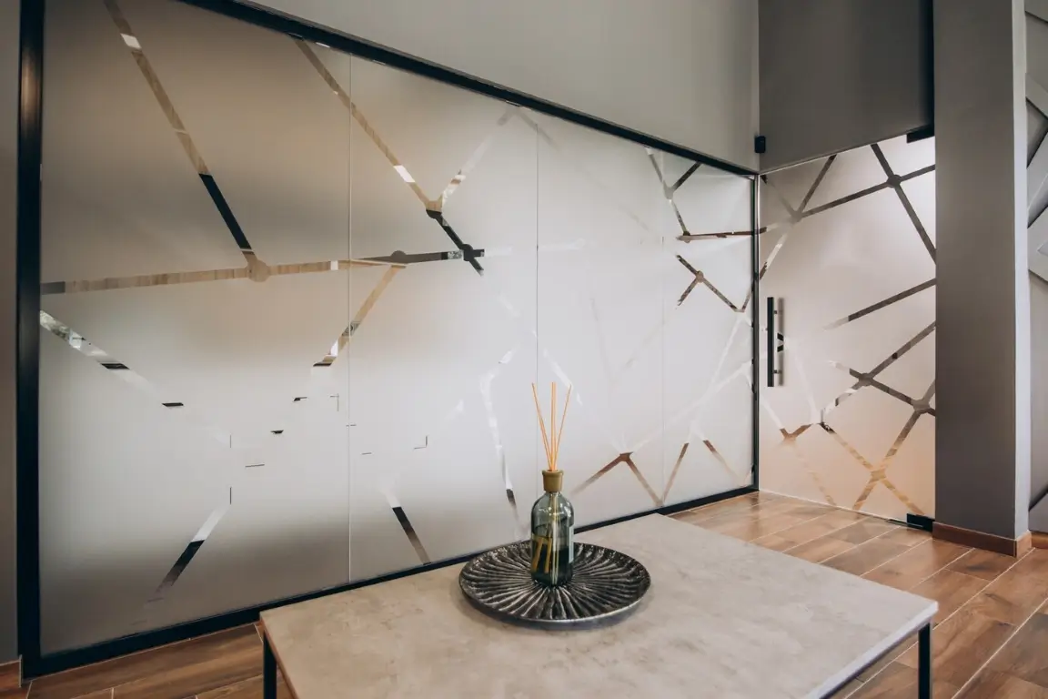 Plexiglass